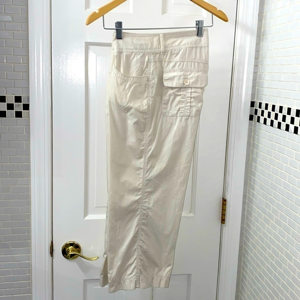 Christopher Blue Sand color 💯 Cotton pants. Relaxed fit. Pockets. Size 8.